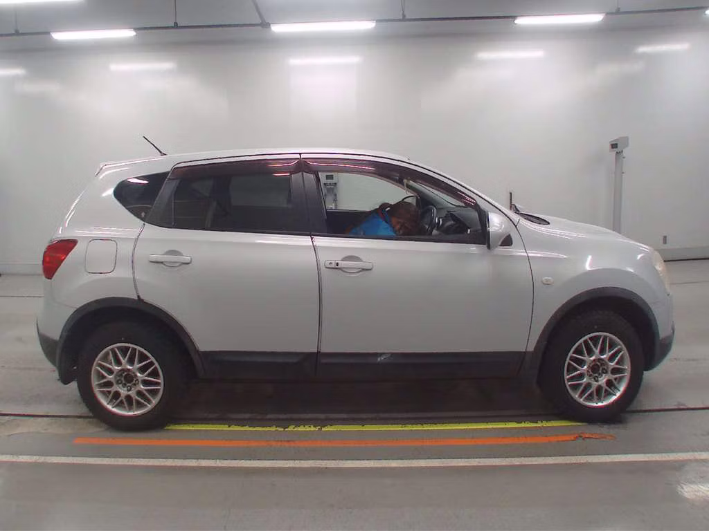 NISSAN DUALIS