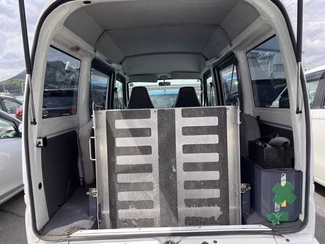 MITSUBISHI MINICAB