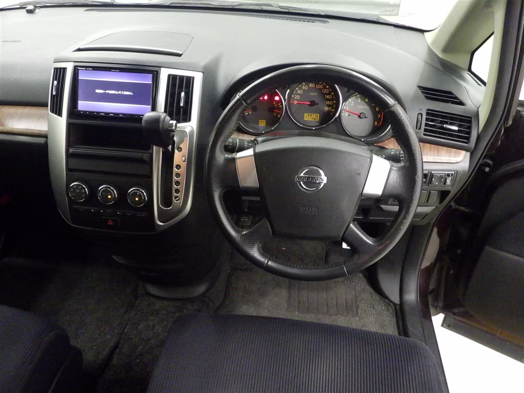NISSAN PRESAGE