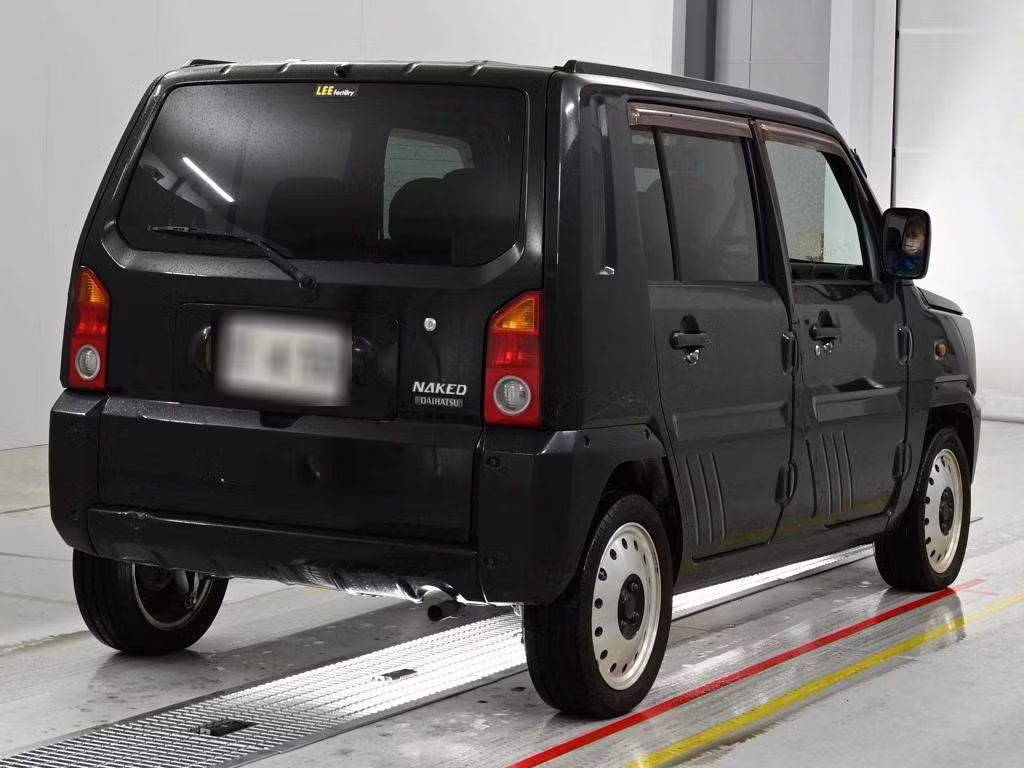DAIHATSU NAKED
