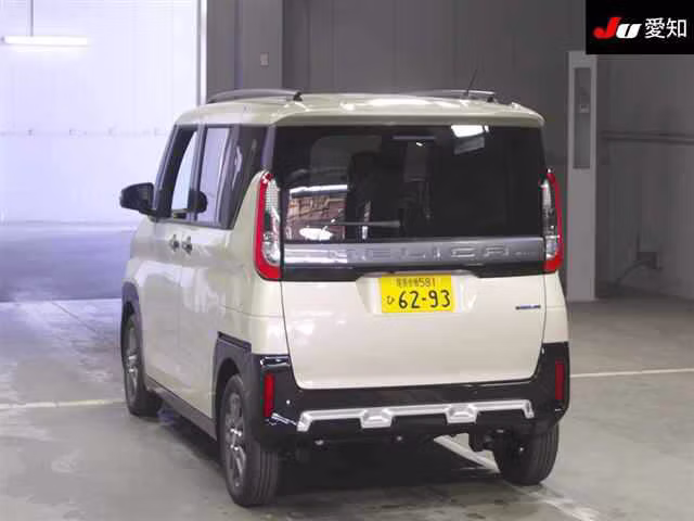 MITSUBISHI DELICA MINI