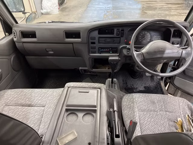 NISSAN CARAVAN