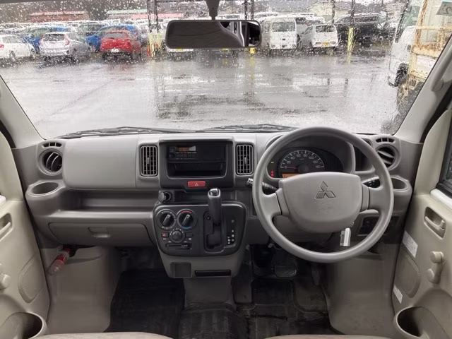 MITSUBISHI MINICAB