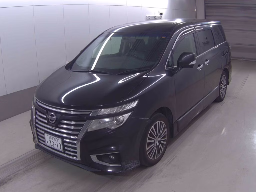 NISSAN ELGRAND