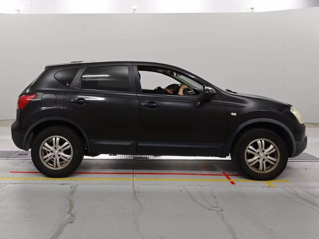 NISSAN DUALIS