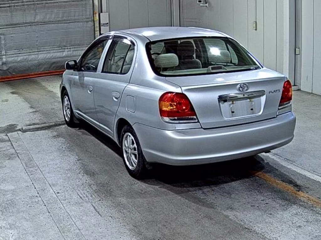 TOYOTA PLATZ