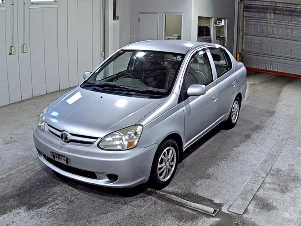 TOYOTA PLATZ