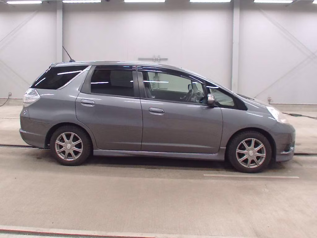 HONDA FIT SHUTTLE