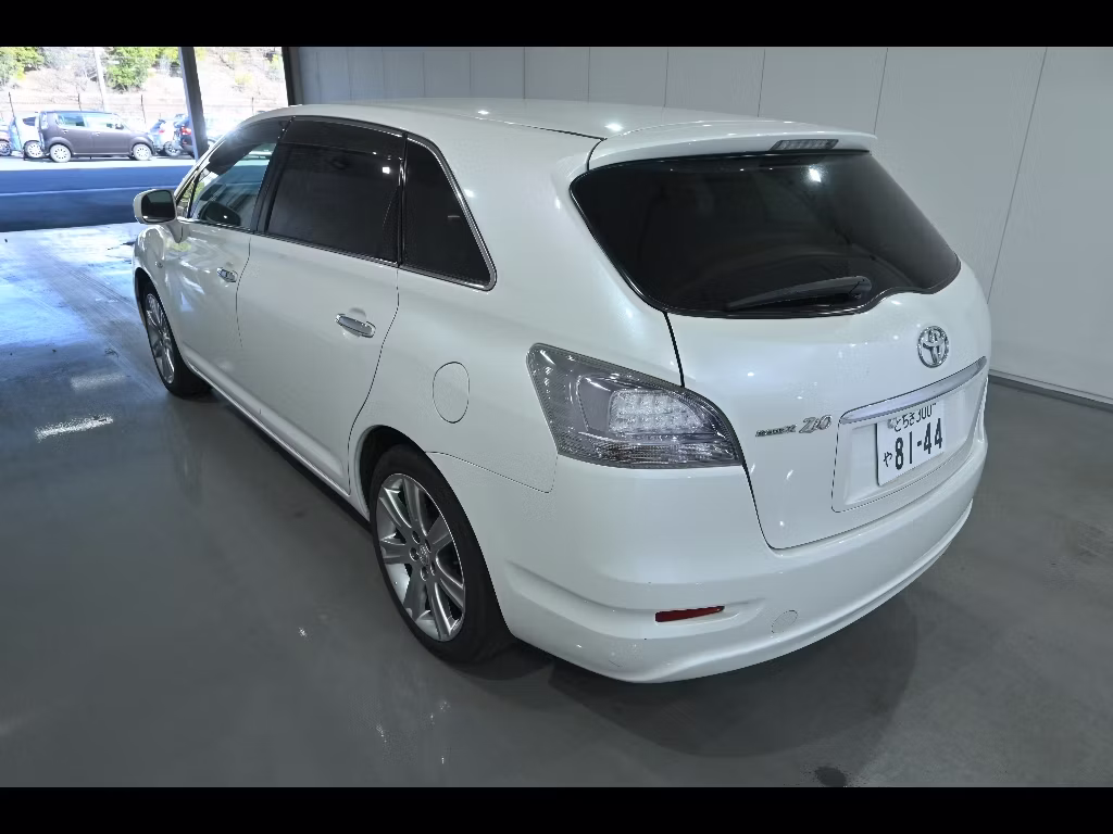 TOYOTA MARK X ZIO
