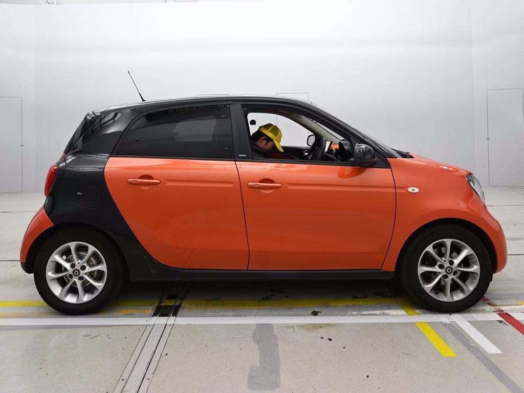 SMART FORFOUR