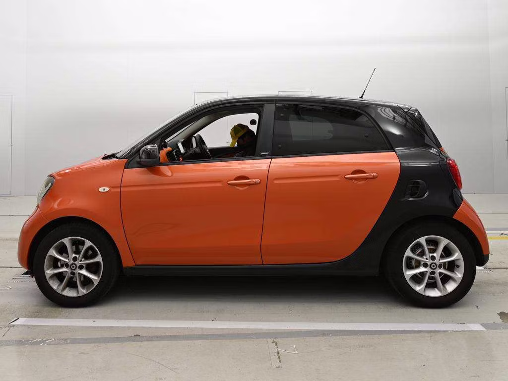 SMART FORFOUR
