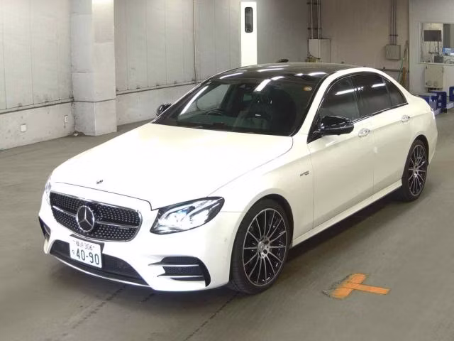 MERCEDES-BENZ E-CLASS