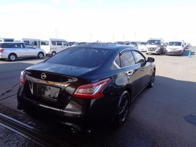 NISSAN TEANA