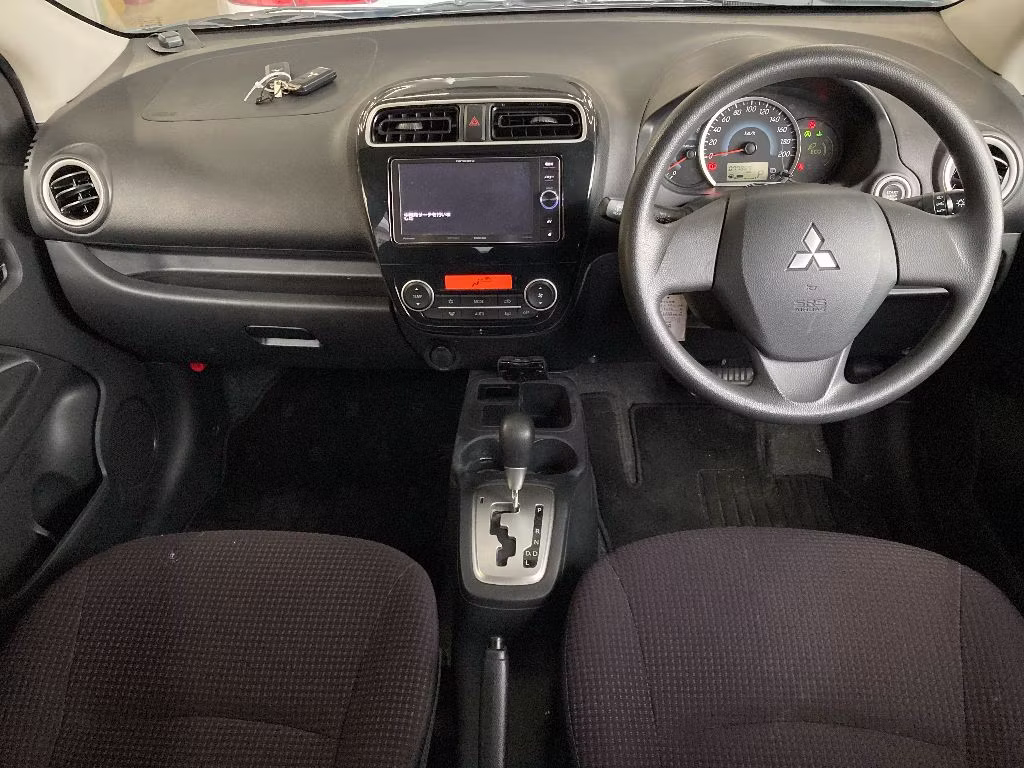 MITSUBISHI MIRAGE