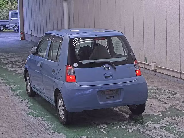 DAIHATSU ESSE
