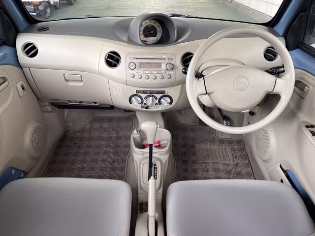 DAIHATSU ESSE