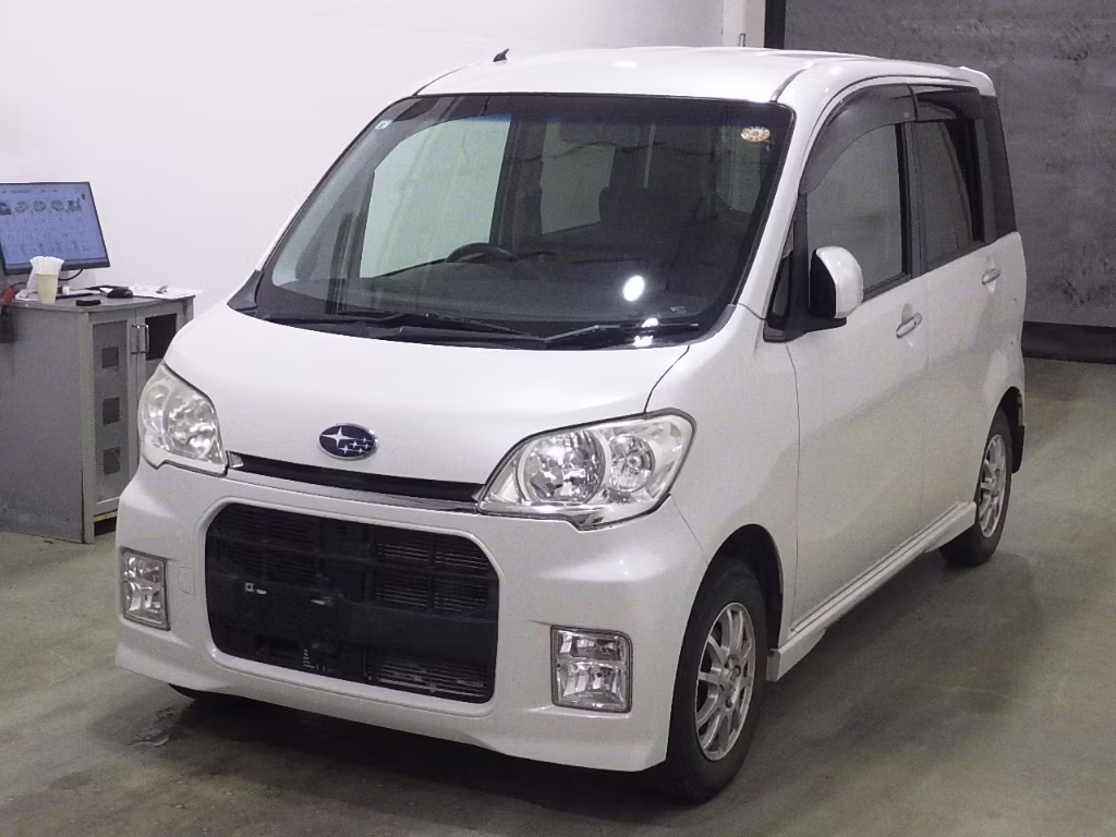SUBARU LUCRA