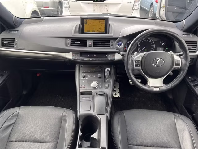 LEXUS CT200H