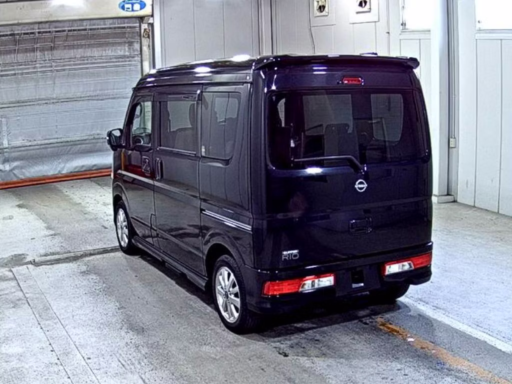 NISSAN NV100 CLIPPER