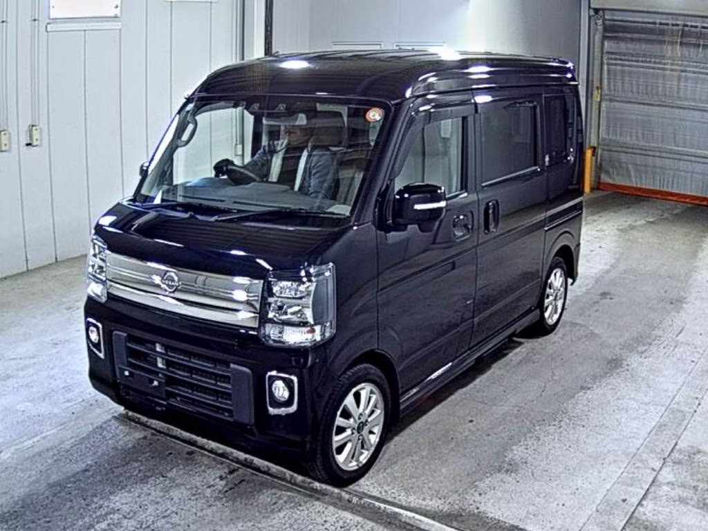 NISSAN NV100 CLIPPER