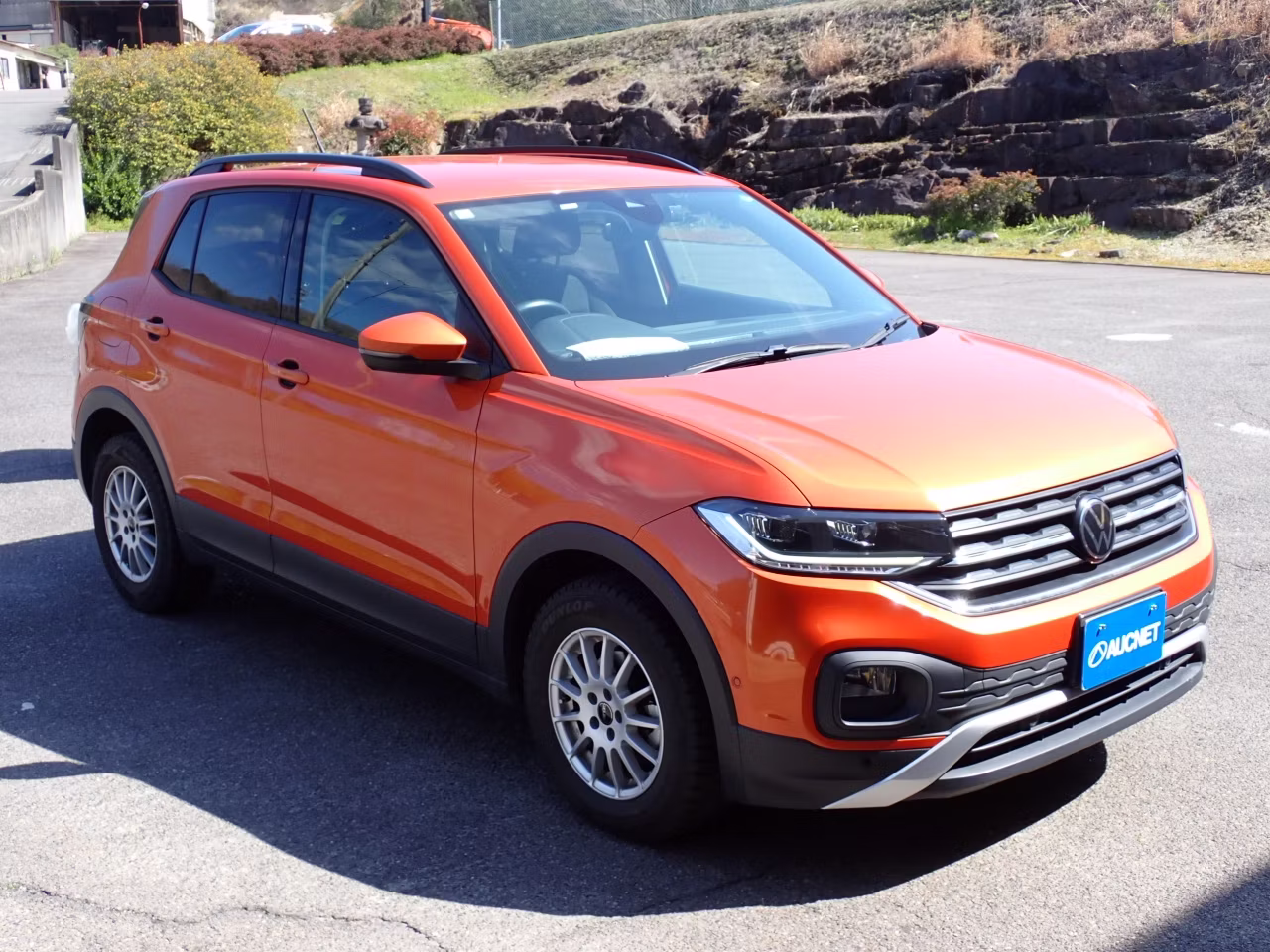VOLKSWAGEN T-CROSS