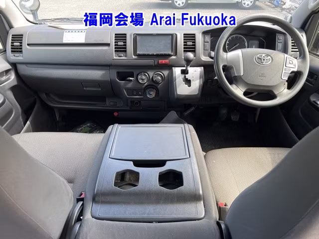 TOYOTA REGIUS ACE