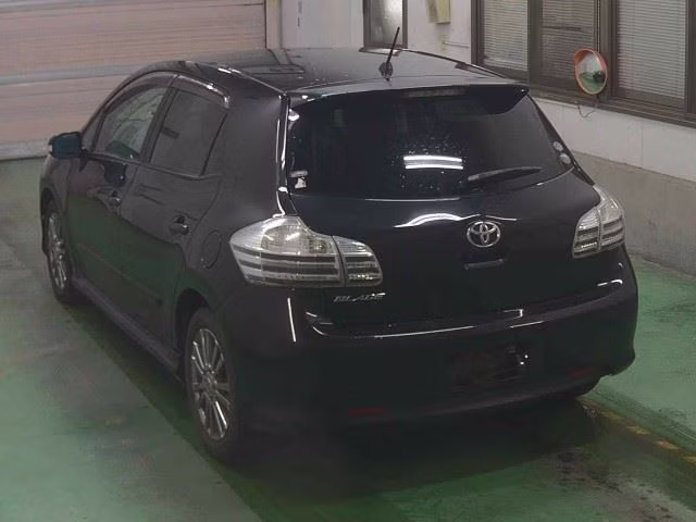 TOYOTA BLADE