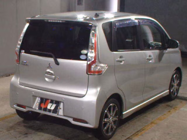 MITSUBISHI EK CUSTOM