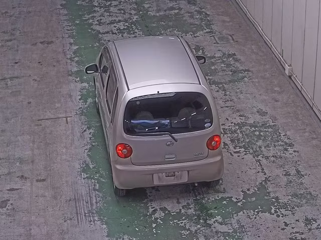DAIHATSU MOVE LATTE