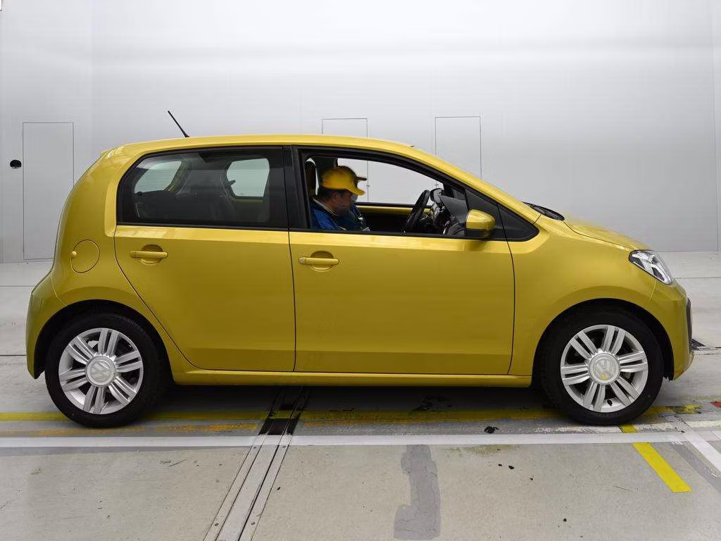 VOLKSWAGEN UP!
