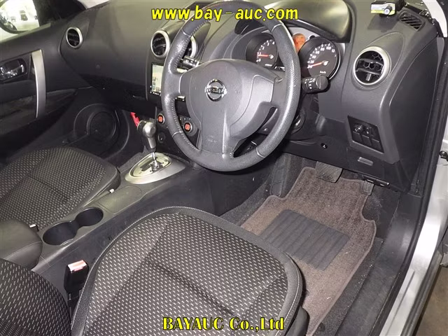 NISSAN DUALIS