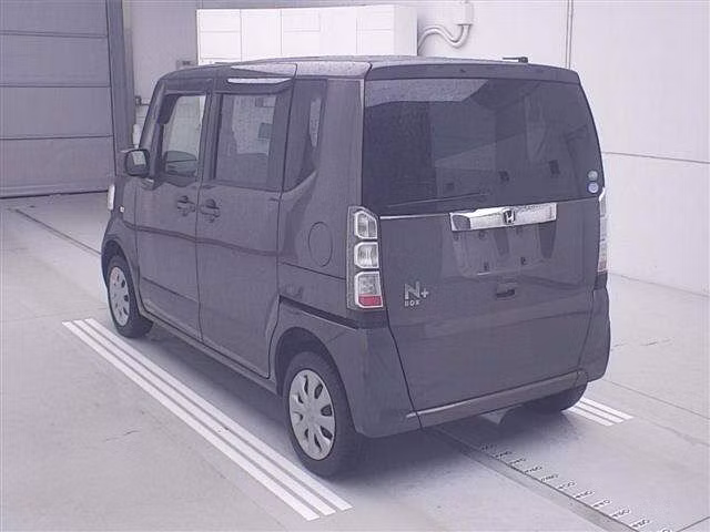 HONDA N-BOX+