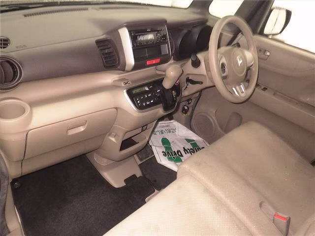 HONDA N-BOX+