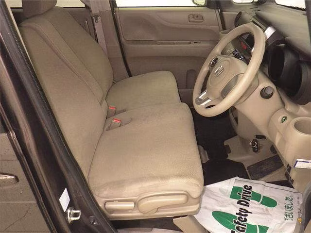 HONDA N-BOX+