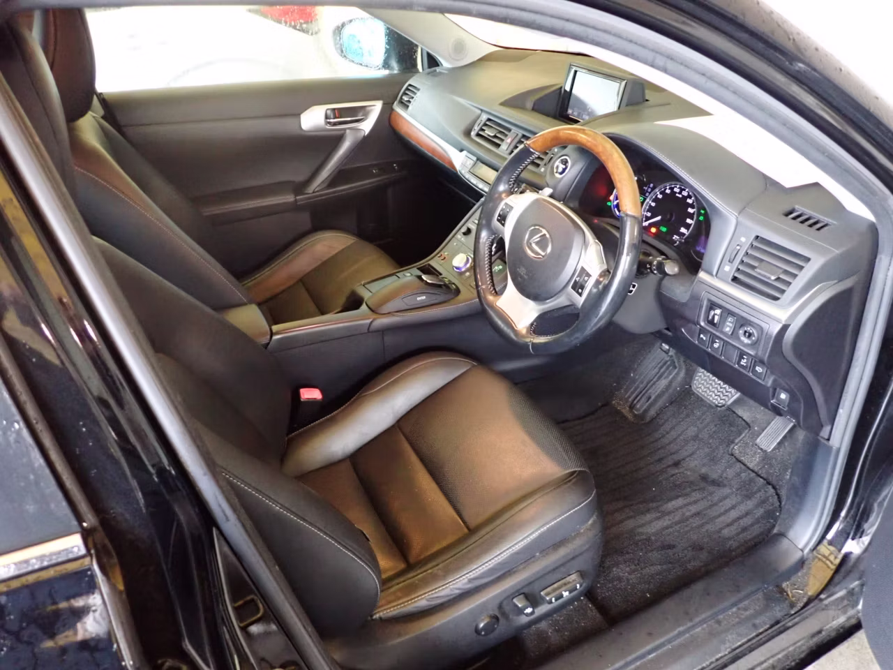 LEXUS CT200H