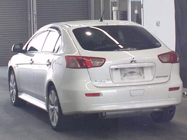 MITSUBISHI GALANT FORTIS