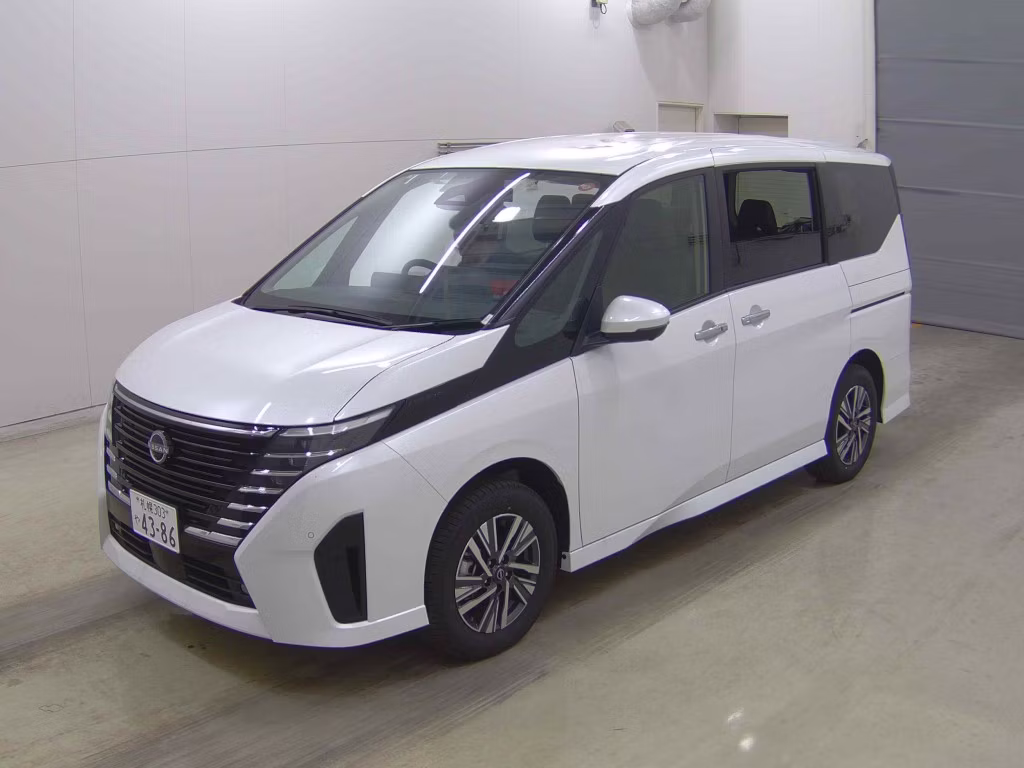 NISSAN SERENA