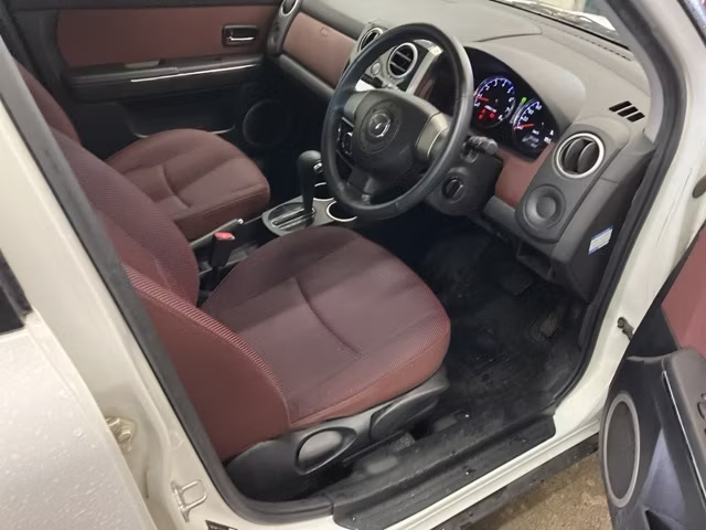 MAZDA VERISA