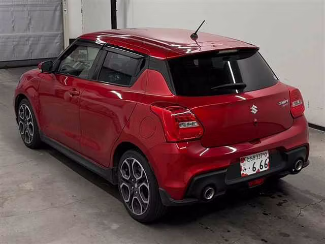 SUZUKI SWIFT