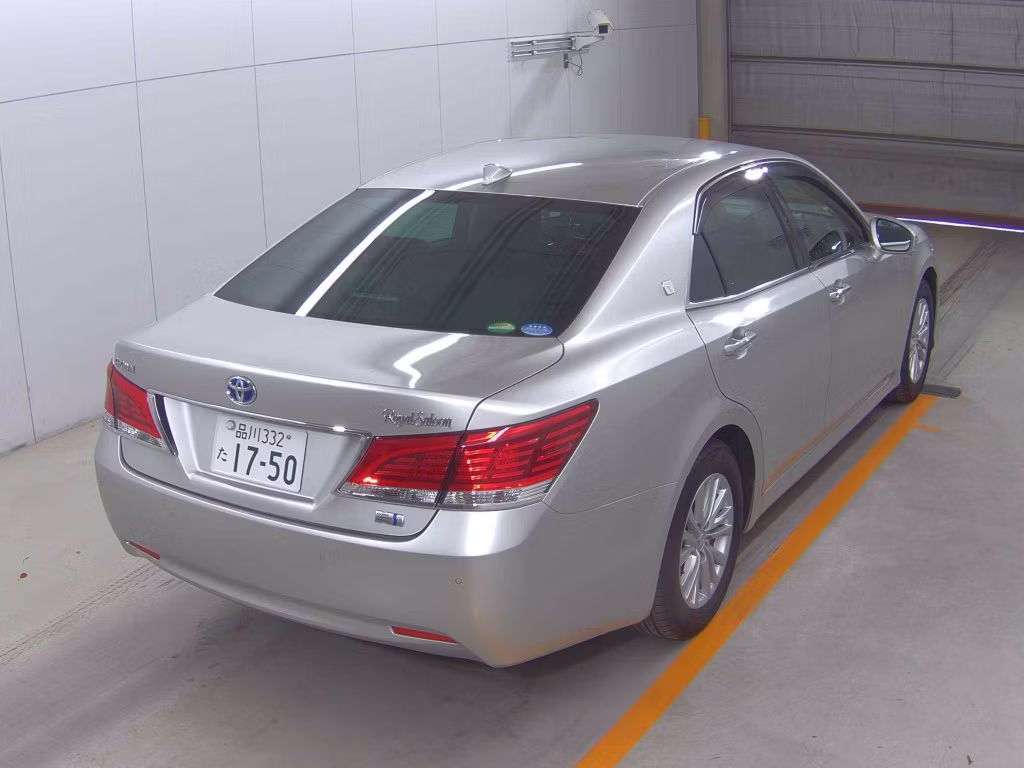 TOYOTA CROWN