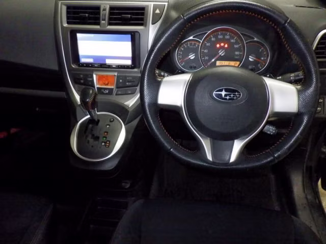 SUBARU TREZIA