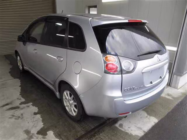 MITSUBISHI COLT PLUS
