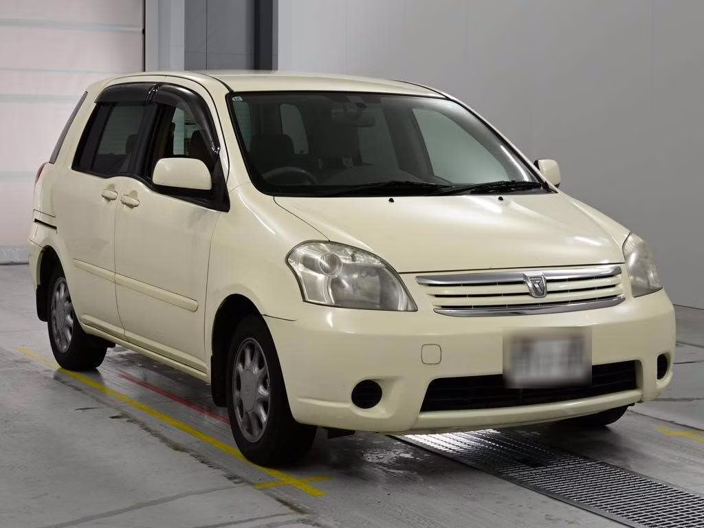 TOYOTA RAUM