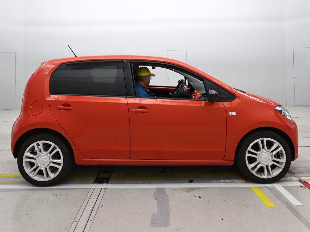 VOLKSWAGEN UP!