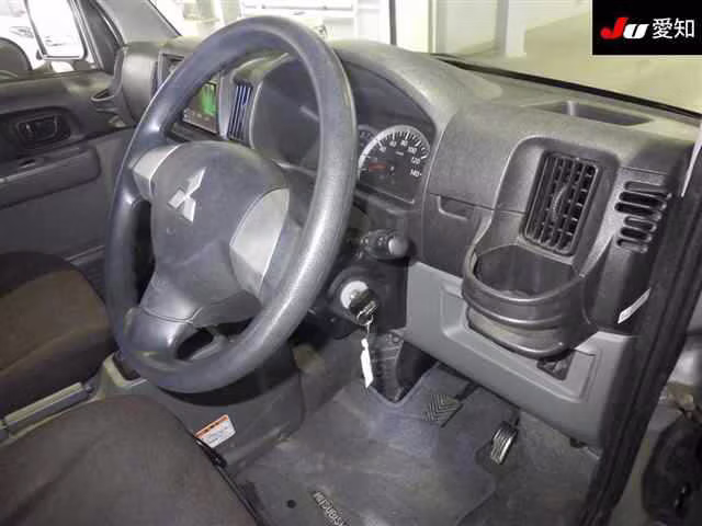 MITSUBISHI TOWN BOX