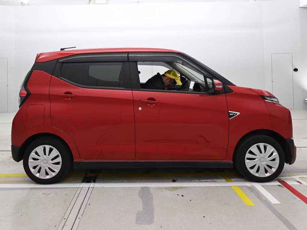 MITSUBISHI EK X EV