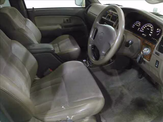 TOYOTA HILUX SURF