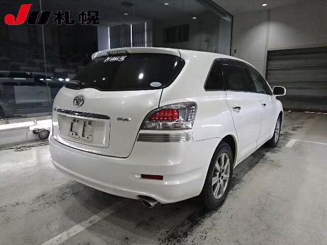 TOYOTA MARK X ZIO