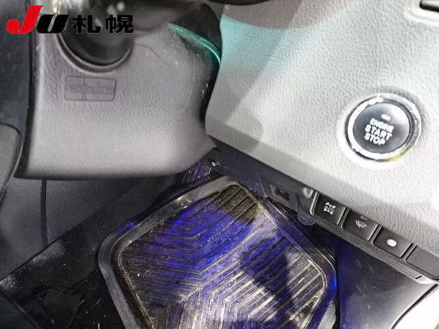 TOYOTA MARK X ZIO