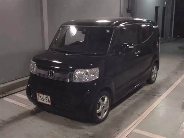 HONDA N-BOX SLASH